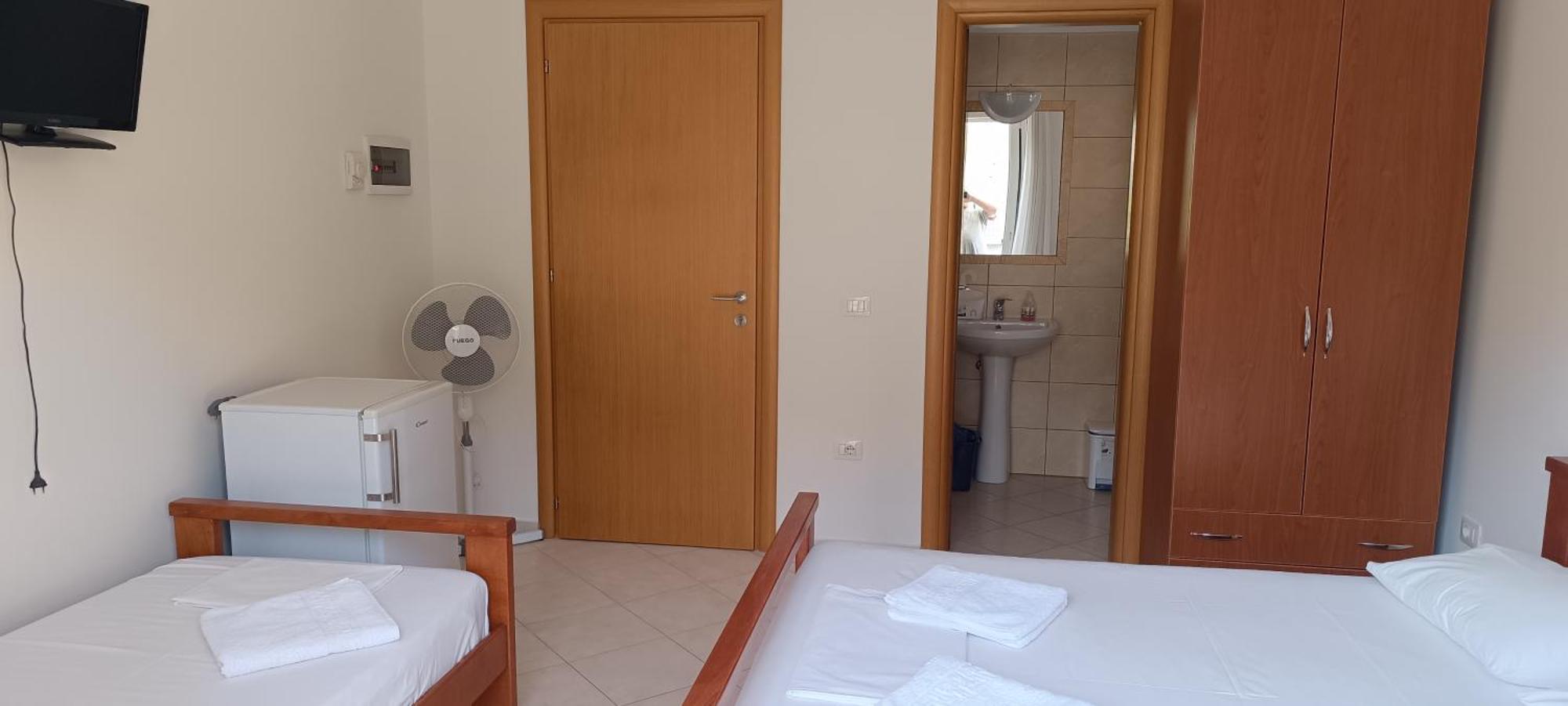 El Doro Rooms Dhërmi Exteriör bild